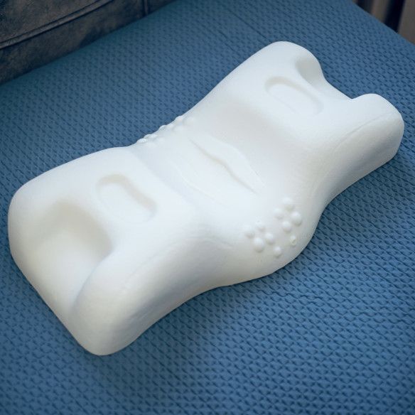 CAT IN BED Подушка Magic Beauty